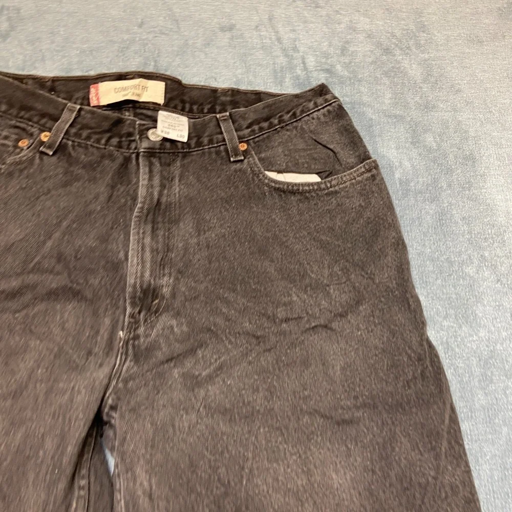 VTG Levi's 560 Jeans Mens 38x30 Black Denim Straight Comfort Fit  Zip Fly